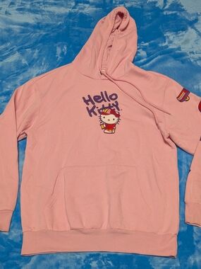 🎀 Pink Graphic Hoodie 🎀